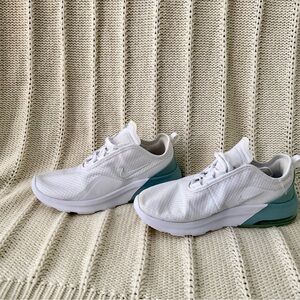 Nike Wmns Air Max Motion 2 'White Ocean Cube